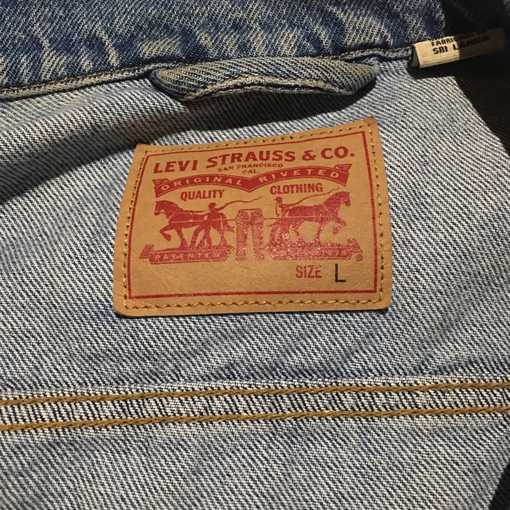 Levi’s oversized denim jacket